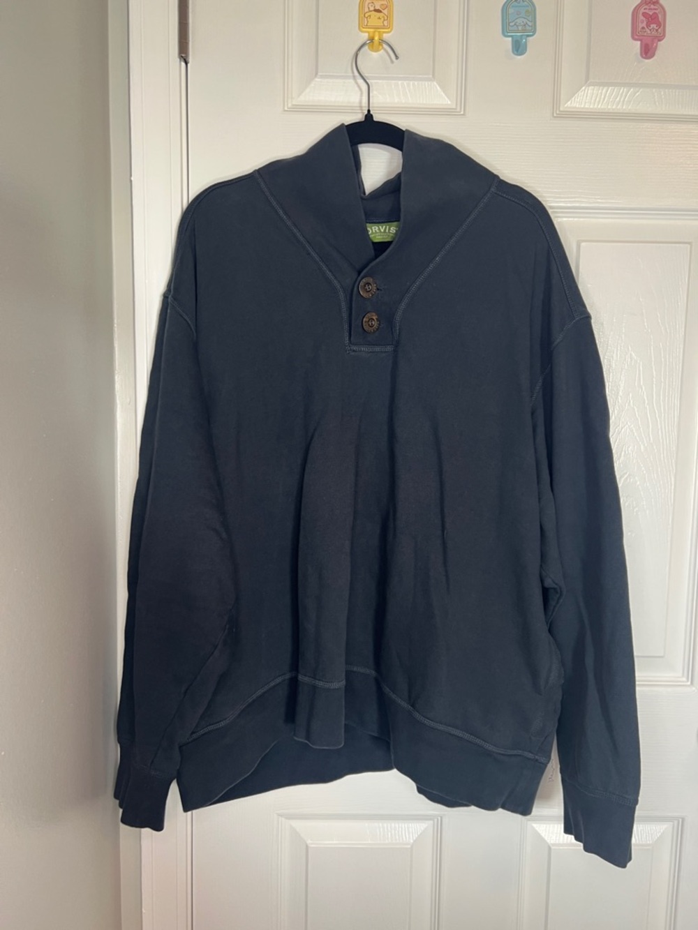 Orvis Men’s Black Shawl-Collar Pullover with Button Placket